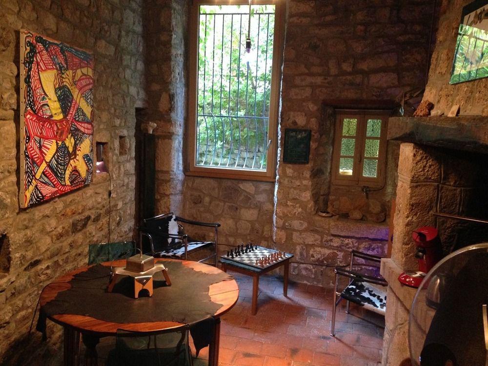 Ermitage De Peyreleau Bed & Breakfast Bagian luar foto