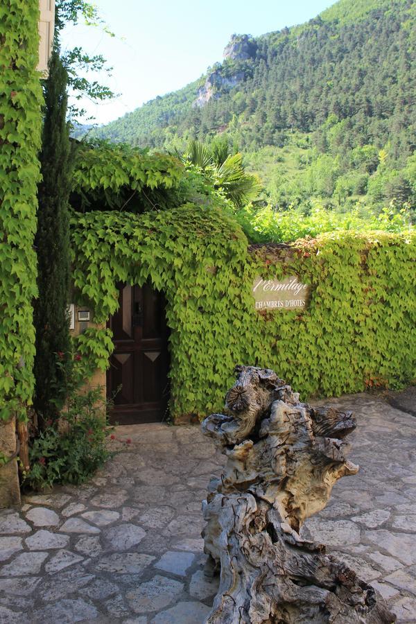 Ermitage De Peyreleau Bed & Breakfast Bagian luar foto