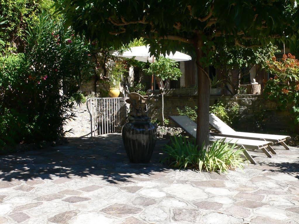 Ermitage De Peyreleau Bed & Breakfast Bagian luar foto