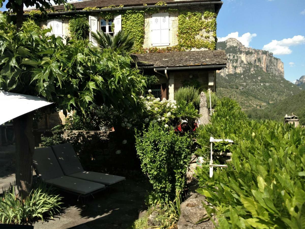 Ermitage De Peyreleau Bed & Breakfast Bagian luar foto